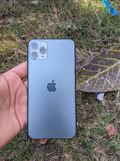 iphone 11 pro max 64gb jv water pack 85 health  num03075708706