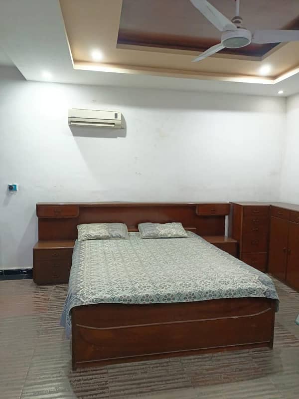 1 kanal Fully Furnished Upper Portion Available For Rent in K Block Model Town Lahore 6