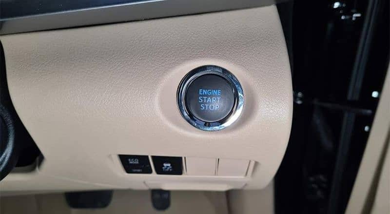Toyota Yaris 1.5 Ativ X 2020 100% Genuine 8
