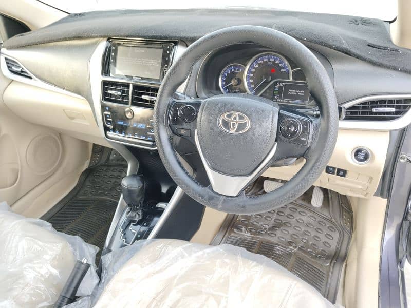 Toyota Yaris 1.5 Ativ X 2020 100% Genuine 14