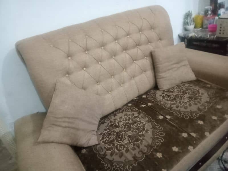 7 seater sofa new condition 2