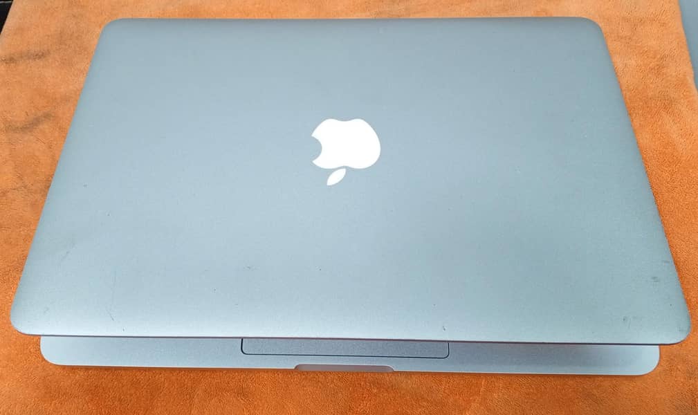 MacBook Pro 2015 A1502 13-inch Core i5 Retina Display 8GB 256GB SSD 3