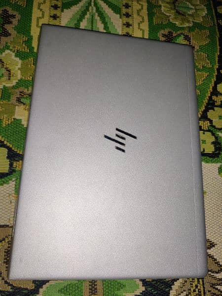 HP elite book 840G5 i7 7th generation. 8/256 SSD with original charger 7