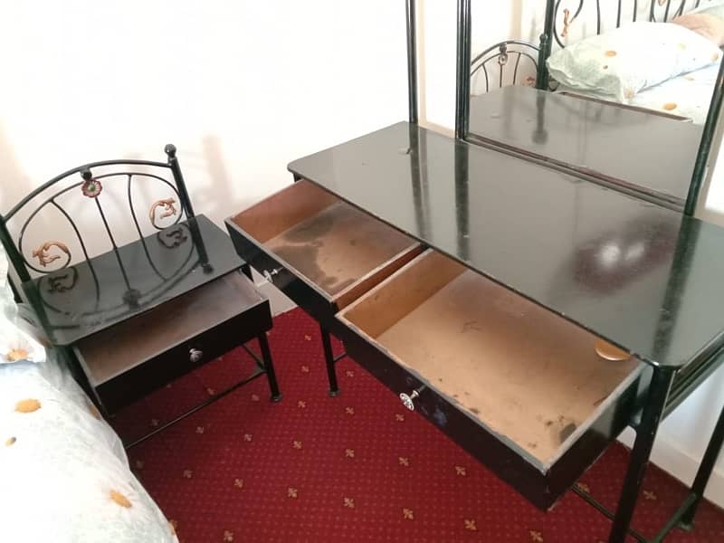 Iron Double Bed Set 2