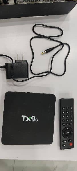 TX9s Android TV Box 1