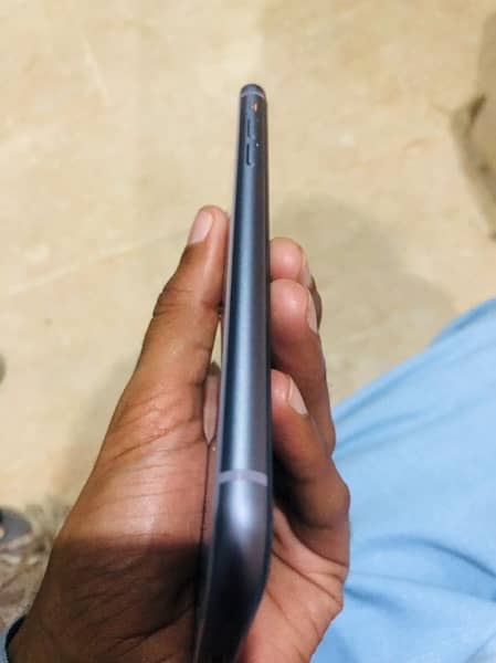 iphone 11 for urgent sale 2