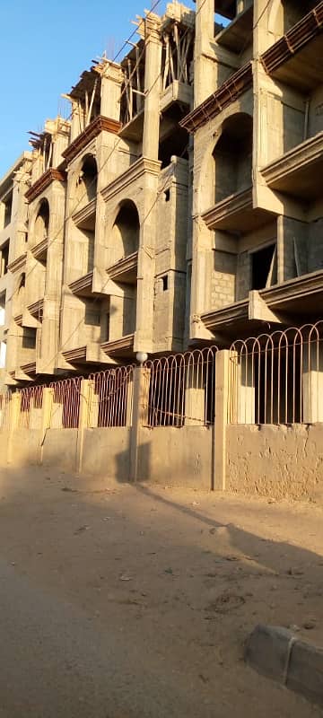 Flat Of 305 Square Feet In KN Gohar Green City For Sale 7