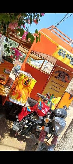 Food Cart In Loader Rikshaw