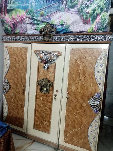Bed dresing table and wardrossp for sale 1