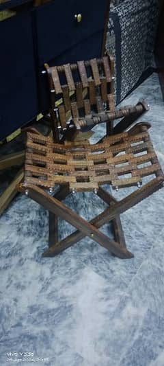 fold able stools made bi wood 0