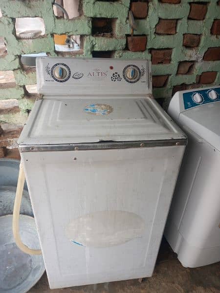 washing machine 2nd hand available at Pakki Shah Mardan. 03345012445 0