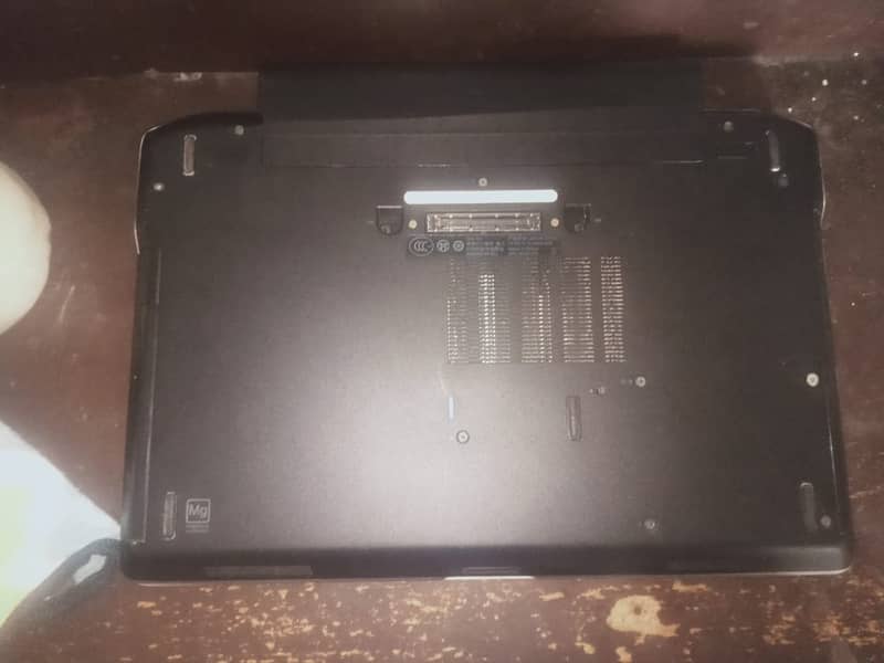 dell e6320 laptop 1
