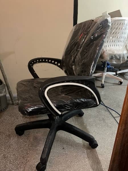 New office tables and chairs for sale 1
