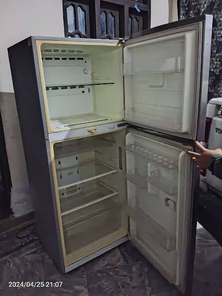 fridge and dryer for sale 03158160669 3