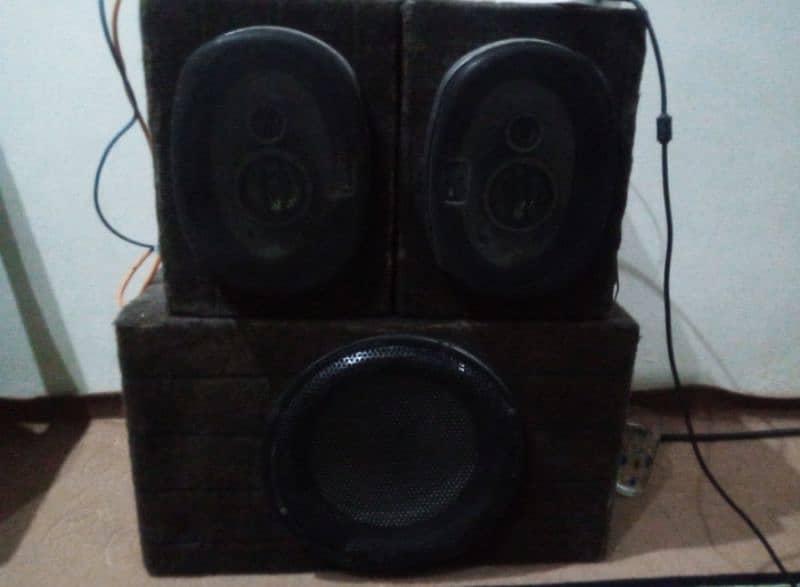 Sony Amplifier xm-3046 With Woofer And 2 Speaker's 1