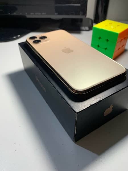 Iphone 11 pro pta approved 10