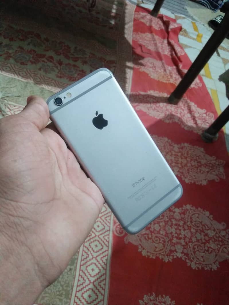 iPhone 6 pta approved 128gb               phone number  03212801774 5