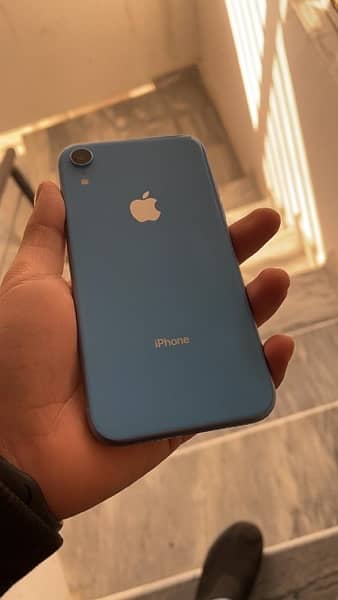 Iphone XR 128GB Lush Condition 2