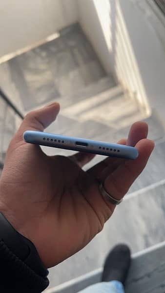 Iphone XR 128GB Lush Condition 3