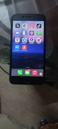 apple I phone 8 plus 0