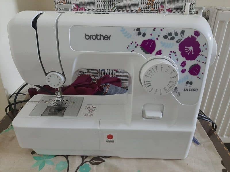 brand new imported sewing machine 0
