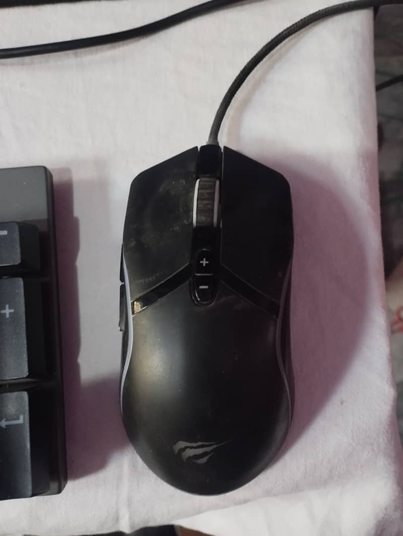 Gaming Keyboard and Gaming Mouse Combo 1
