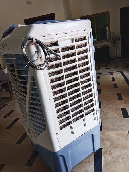 Air cooler with Iced bottles for sale 1