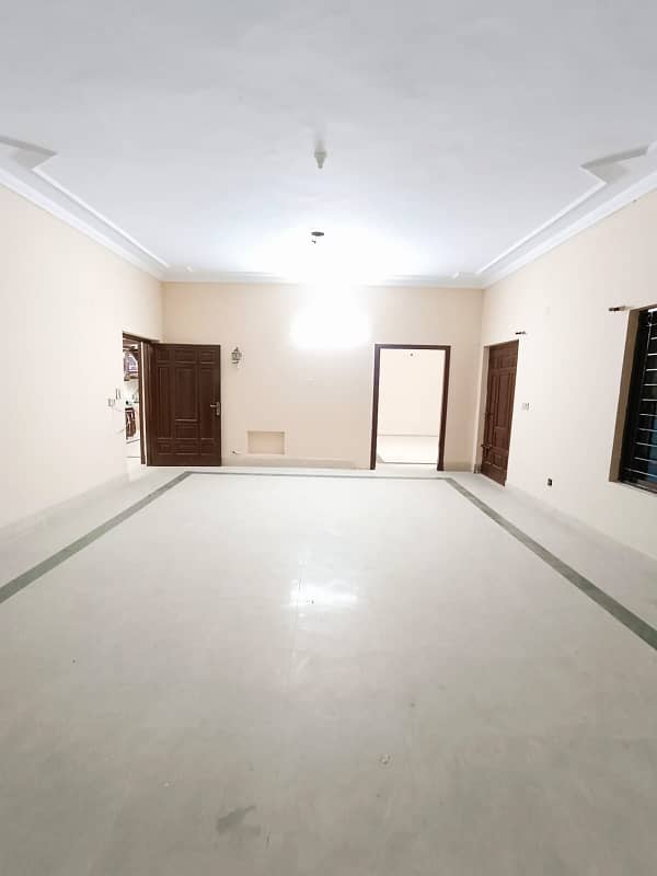 Building For Rent Main Location Officer Colony No 2 Madina Town Faisalabad 10