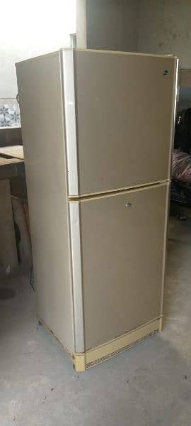 Refrigerator For Sell Company Name Is Pell 8