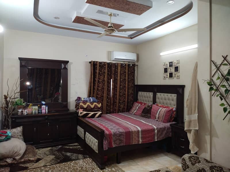 (for Sale ) Ideal Location Khayaban Colony 1 Near Susan Road Madina Town Faisalabad 10 Marla Double Storey House For Sale 12