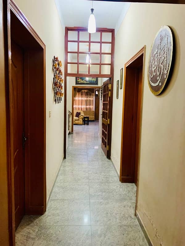 1 Kanal Old House Is Available For Sale 8