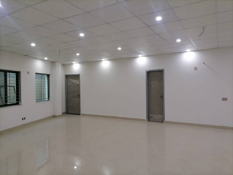 2500 Square Feet Office For Rent on Mm Alam Road Gulberg 3 Lahore 7