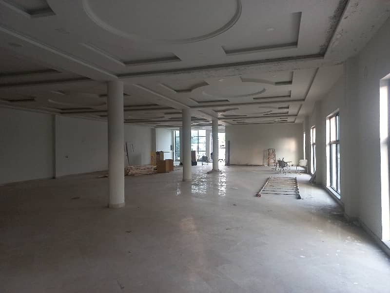3000 Sqft Commercial Hall Is Available For Rent. Best Opportunity For Office And Milti National Companies 5