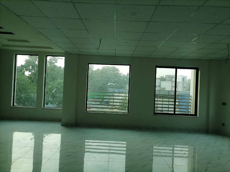 10000 Sq Ft Commercial Space Available For Rent In Gulberg. Best Opportunity For IT Offices And And Other Commercial Activities. 3