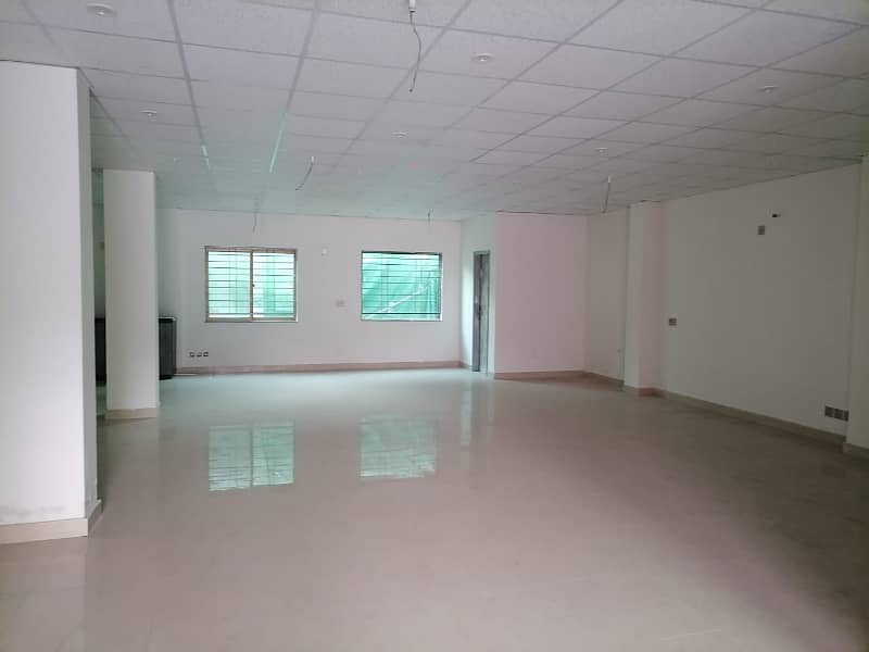 10000 Sq Ft Commercial Space Available For Rent In Gulberg. Best Opportunity For IT Offices And And Other Commercial Activities. 9