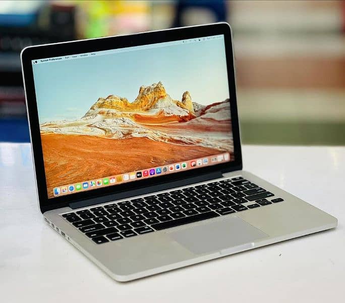 Apple Macbook Pro Workstation 2012 Retina Core i7 Quad Core Processor 2