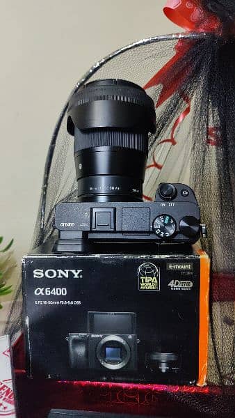 Sony 6400 with 16mm 1.4 4