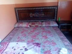 4 pice bedroom set without mattress 4 sale