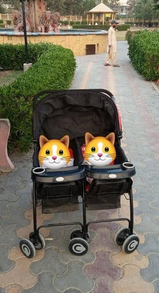 Twins stroller/pram in excellent condition 1