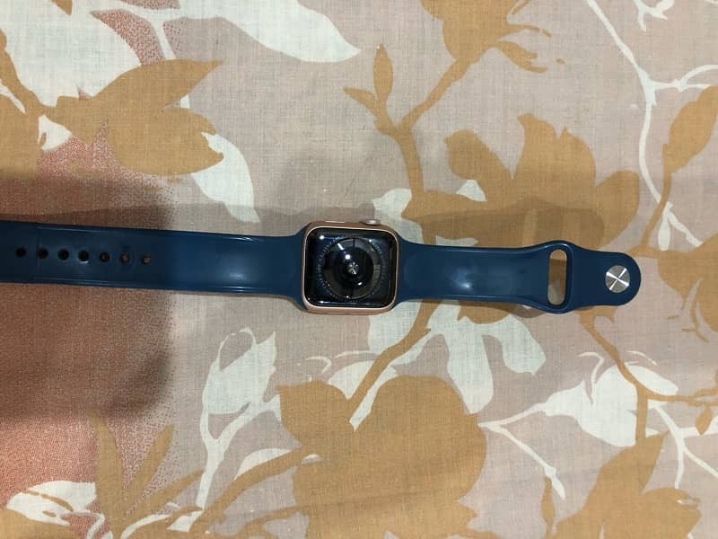 apple watch 5 40mm 88% battery 3