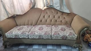 5 seater luxury sofa set for urgent sale with Molty foam 0