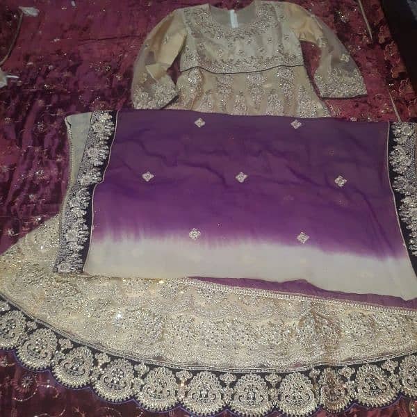 golden maxi with purple contrast in absolutely new condition 1