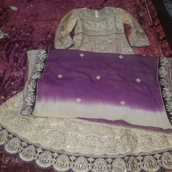 golden maxi with purple contrast in absolutely new condition 3