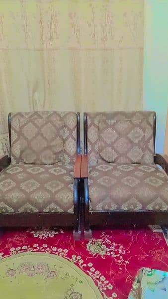Sofa 5 seater for urgent sale 1