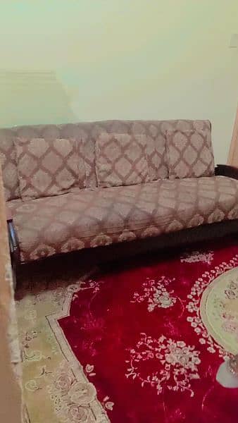 Sofa 5 seater for urgent sale 4