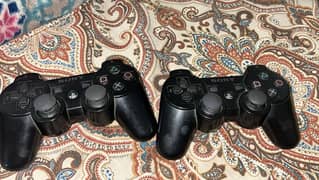PS3 2 wireless Controllers Excellent running condition
