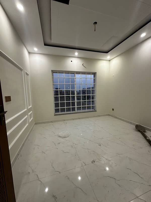5 Marla Brand New Lavish House For Sale In Park View City Lahore. 1