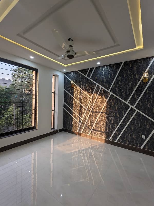 10 MARLA BRAND NEW VIP Luxury Modern Stylish Latest Accommodation Double Storey House Available For Sale In Faisal Town, Lahore With Original Pics Owner Built House. 6