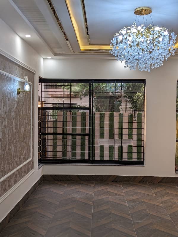 10 MARLA BRAND NEW VIP Luxury Modern Stylish Latest Accommodation Double Storey House Available For Sale In Faisal Town, Lahore With Original Pics Owner Built House. 8