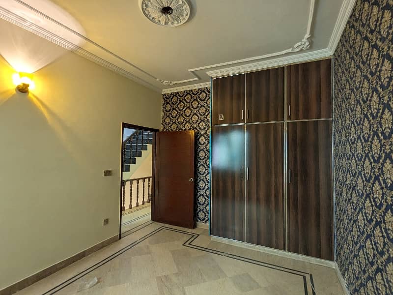 3-1/2 Marla Double Storey Double Unit Used House Available For Sale Renovated House With Original Pics By FAST PROPERTY SERVICES REAL ESTATE And BUILDERS LAHORE 4